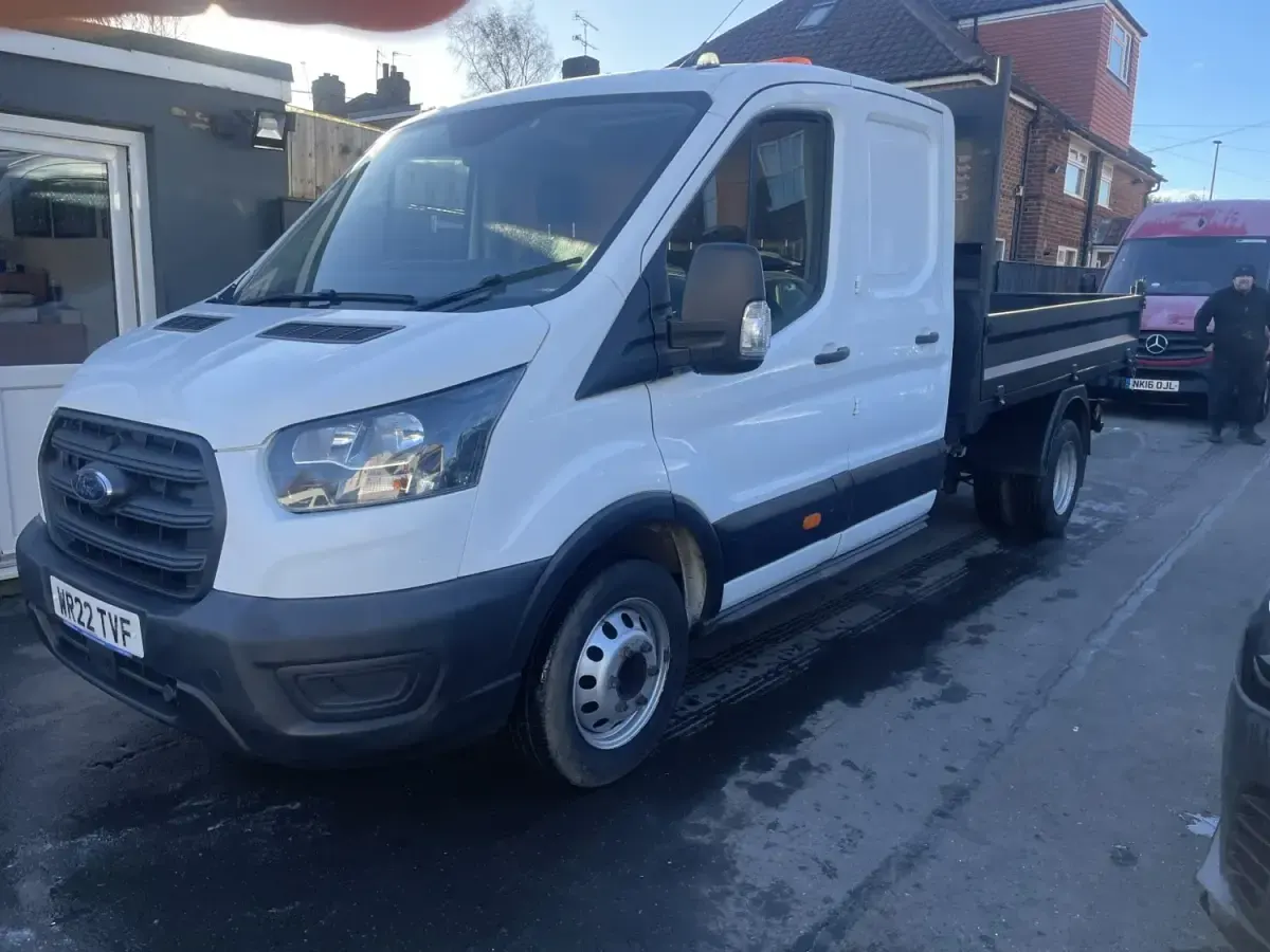Używany Ford Transit 130 KM (95 kW) 2022 Biały Sedan/Limuzyna
