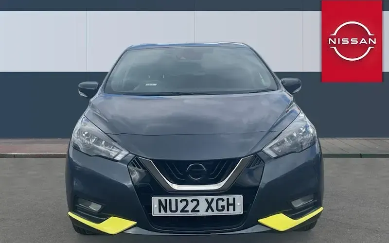 Używany Nissan Micra 92 KM (67 kW) 2022 Szary Hatchback