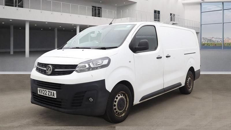 Used Vauxhall Vivaro 100 HP (73 kW) 2022 White MPV