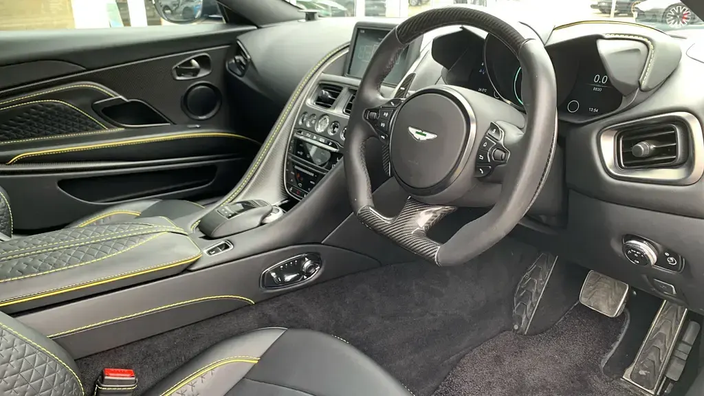 Used Aston Martin DBS 715 HP (525 kW) 2019 Blue Coupe