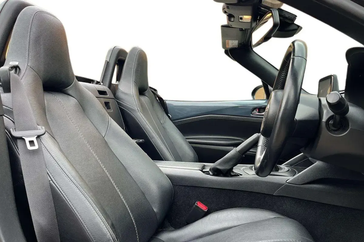 Used Mazda MX5 Inclusive 184 HP (135 kW) 2020 Grey Cabriolet