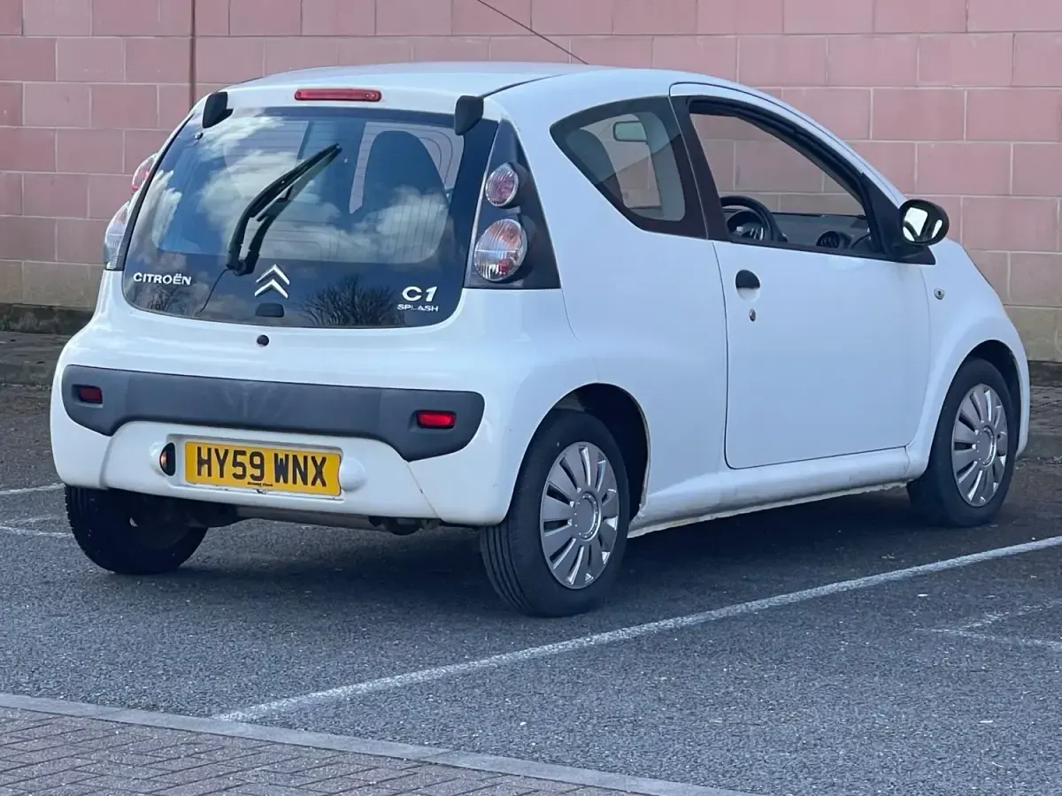 Second-hand Citroën C1 2009 Alb Hatchback