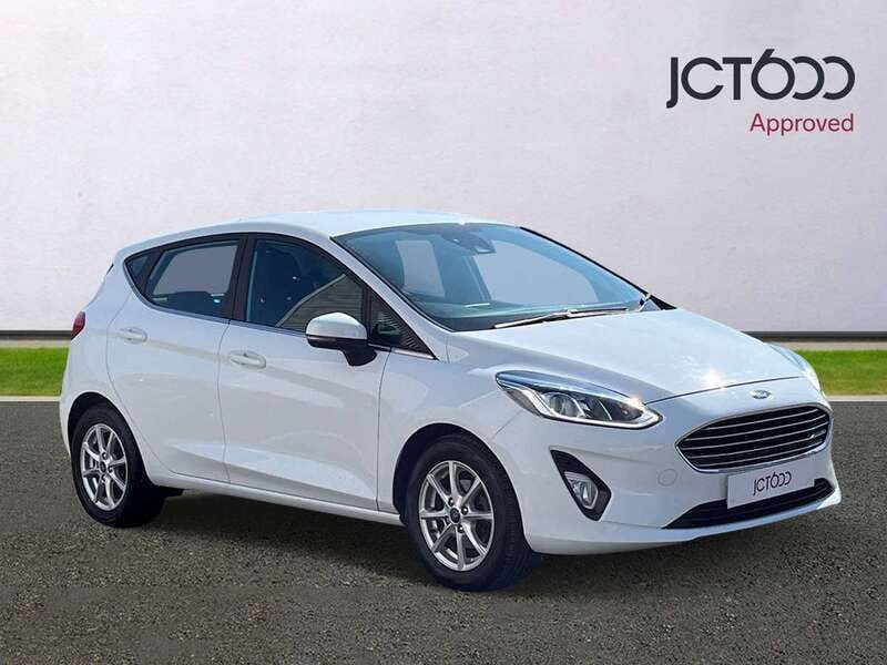 White Used 2017 Ford Fiesta Zetec Hatchback | £8,950 (Fair price) - Image 1/4