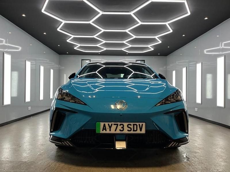 Used MG MG3 106 HP (77 kW) 2023 Blue Hatchback