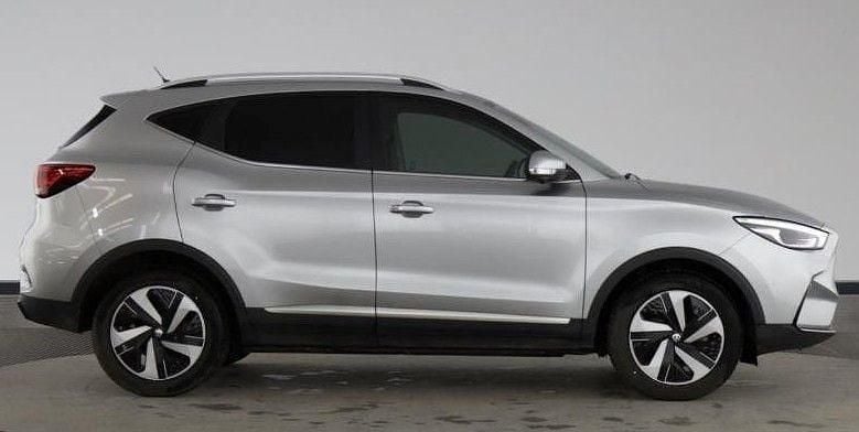 Used MG ZS Trophy Connect 114 kW (156 HP) 2023 Silver SUV