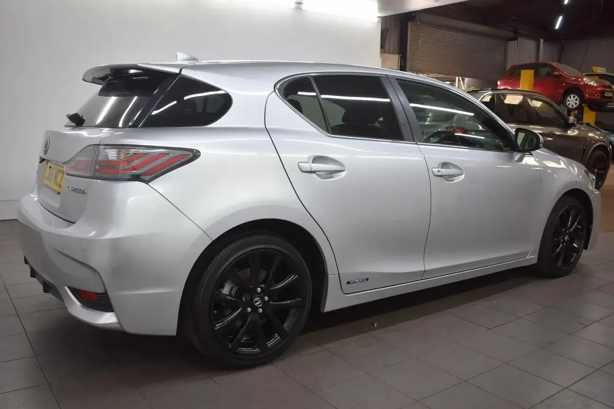 Used Lexus CT200h 2015 Silver Hatchback