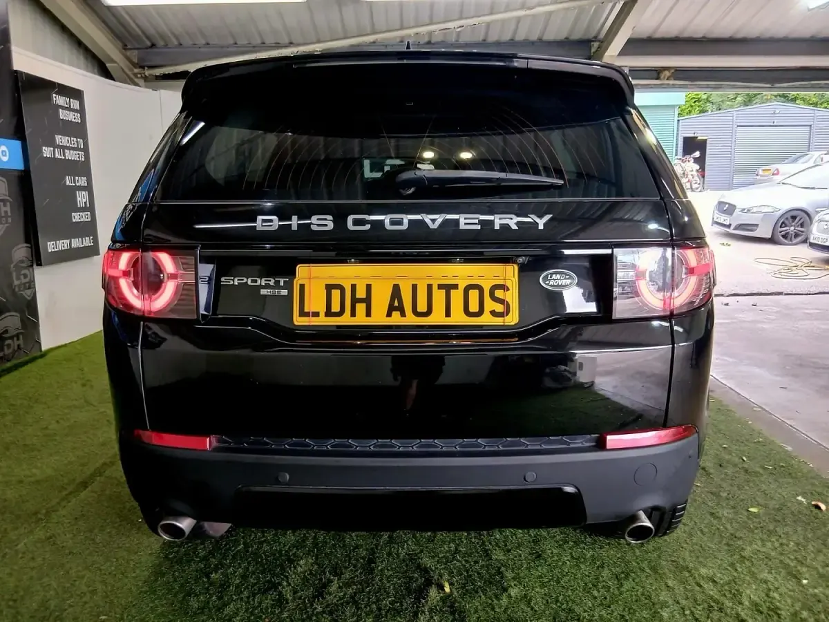 Used Land Rover Discovery Sport HSE 180 HP (132 kW) 2018 Black SUV