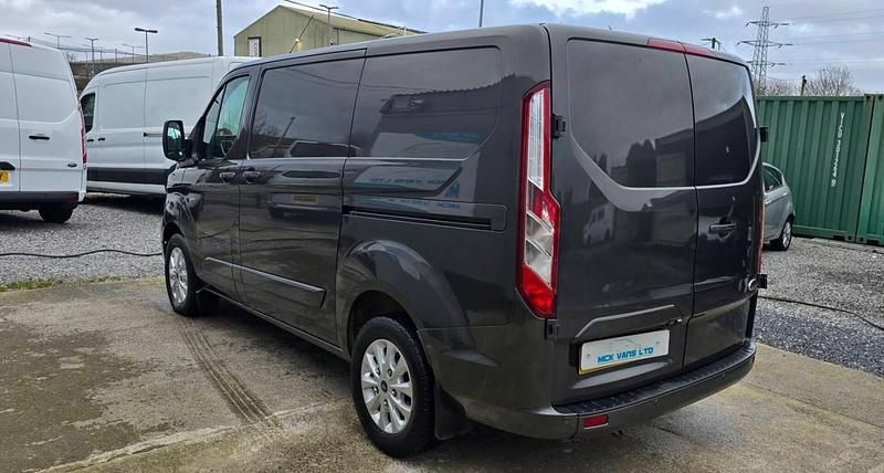 Used Ford Transit Custom Limited 130 HP (95 kW) 2021 Grey Van