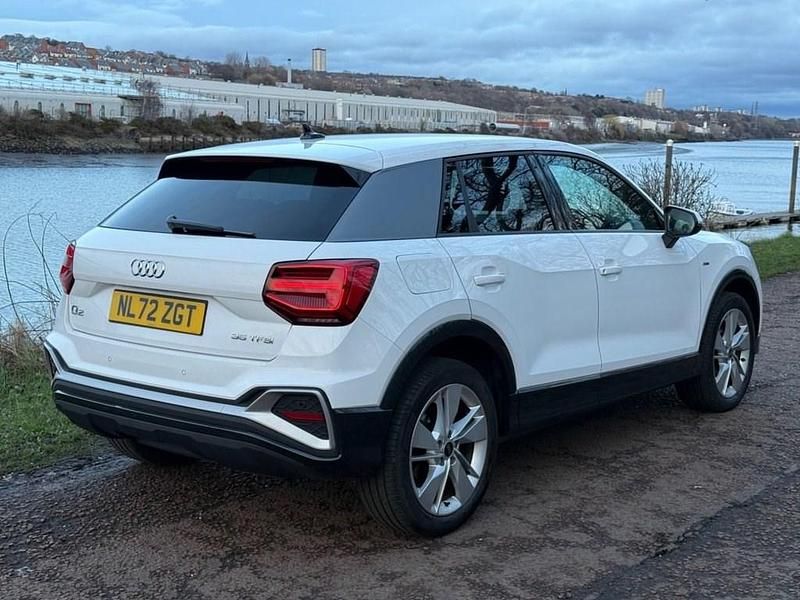 Used Audi Q2 S-Line 150 HP (110 kW) 2022 White SUV