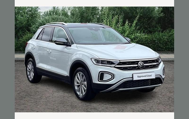 White New 2025 VW T-Roc Style SUV | £30,775 (Good price) - Image 1/3