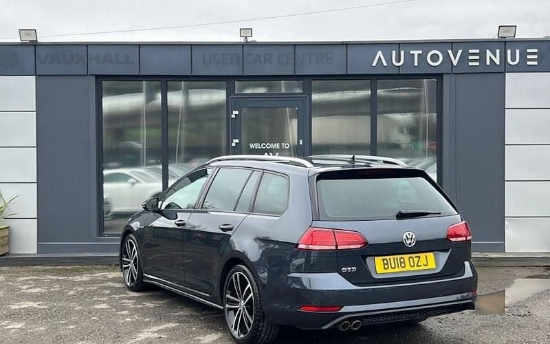 Used VW Golf VII GTD 184 HP (135 kW) 2018 Blue Estate