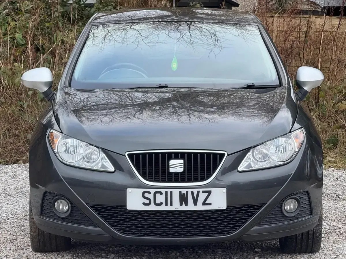 Gebraucht Seat Ibiza 105 PS (77 kW) 2011 Grau Kleinwagen