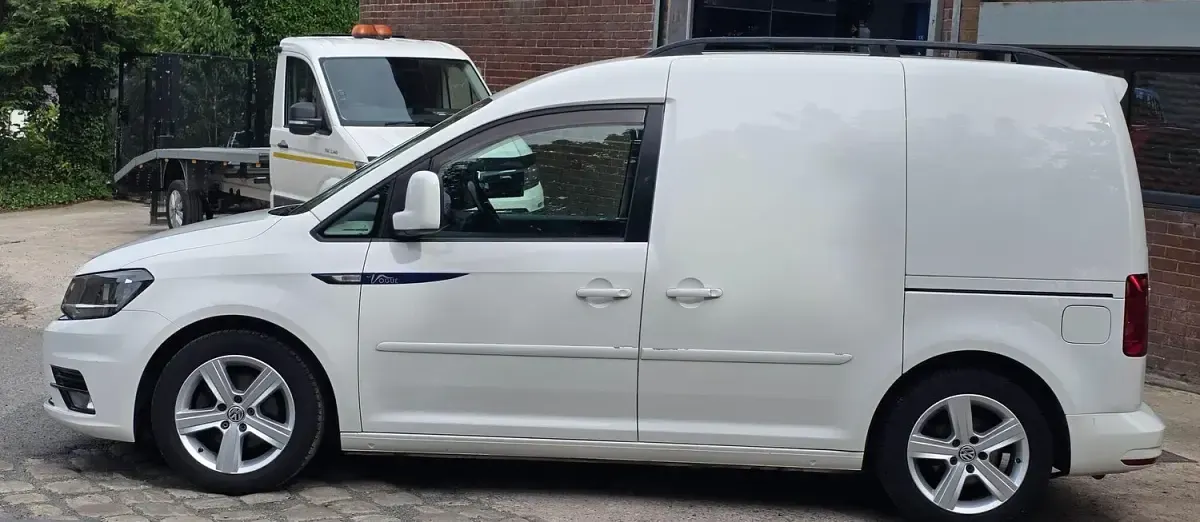 Used VW Caddy Trendline 102 HP (75 kW) 2018 White MPV