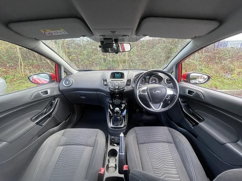 Red Used 2015 Ford Fiesta Zetec Hatchback | £3,500 (Good price) - Image 1/4