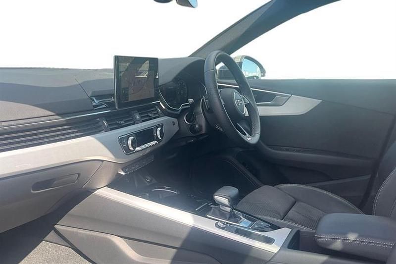 Used Audi A4 S-Line 204 HP (150 kW) 2024 Grey Estate