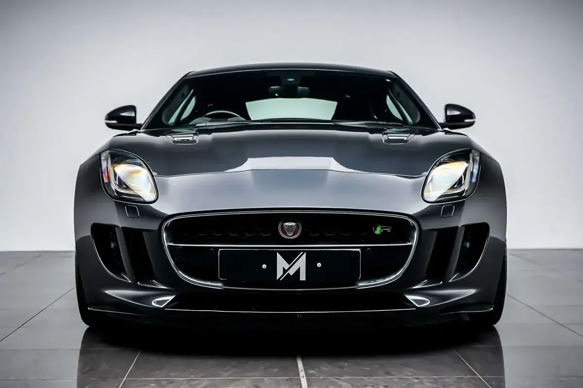 Used Jaguar F-Type R 550 HP (404 kW) 2016 Grey Coupe