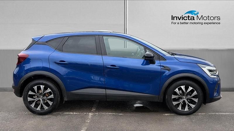 Used Renault Captur Evolution 91 HP (66 kW) 2023 Blue SUV
