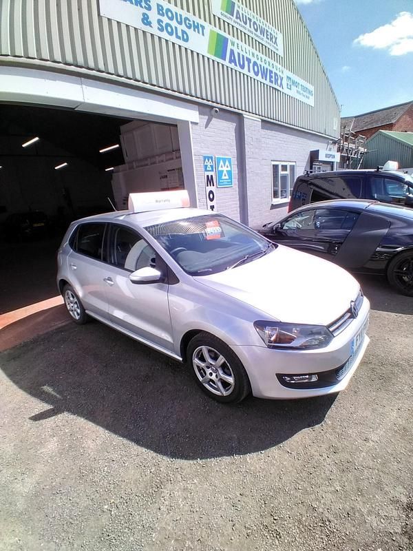 Silver Used 2011 VW Polo Hatchback | £4,495 (A bit pricey) - Image 1/4