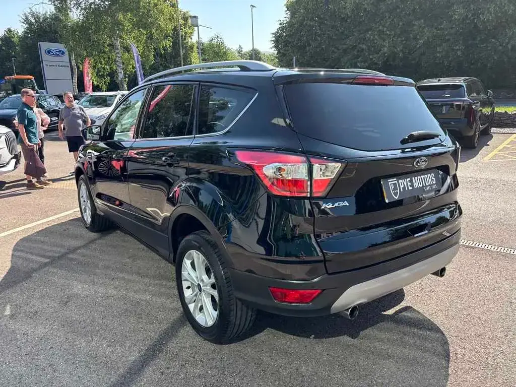 Used Ford Kuga Titanium 120 HP (88 kW) 2018 Black SUV