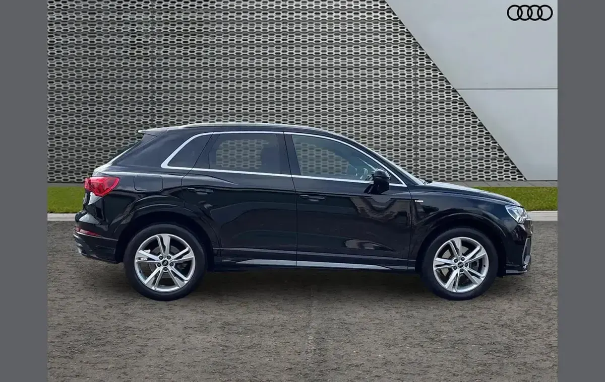 Used Audi Q3 S-Line 245 HP (180 kW) 2021 Black SUV