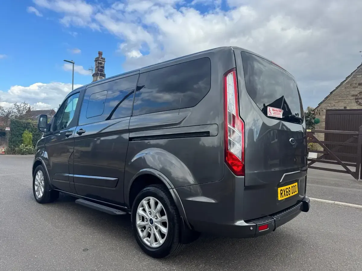 Used Ford Tourneo Custom Titanium 2018 Grey Van