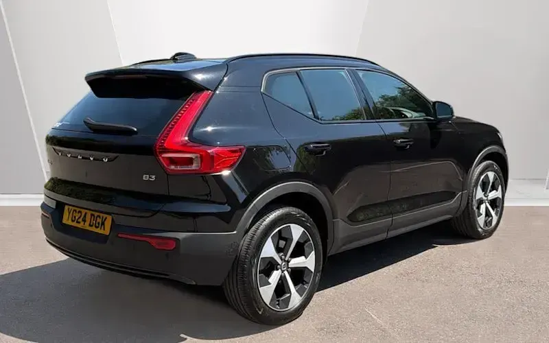 Used Volvo XC40 Plus 163 HP (119 kW) 2026 SUV