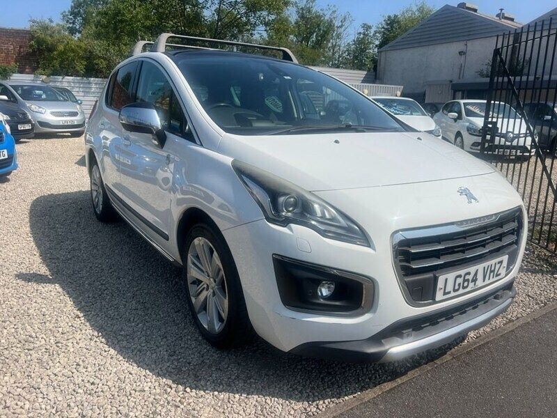 White Used 2014 Peugeot 3008 Crossway SUV | £6,500 (Fair price) - Image 1/4