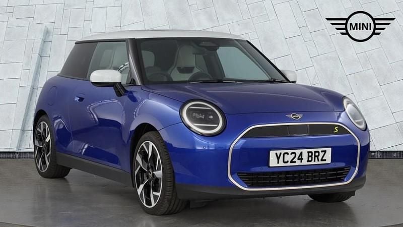 Blue New 2024 Mini Cooper SE Hatch Hatchback | £29,990 (Fair price) - Image 1/4