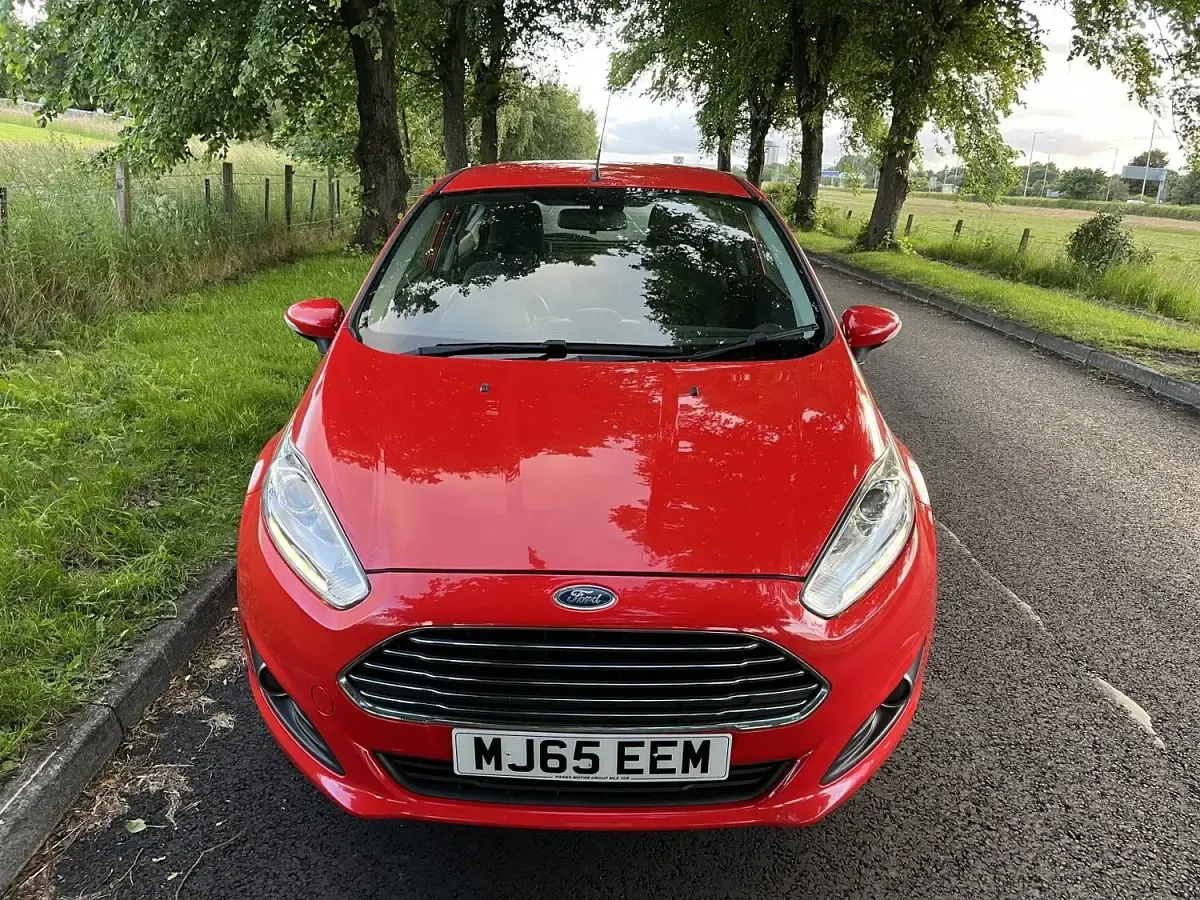 Used Ford Fiesta Zetec 2015 Red Hatchback
