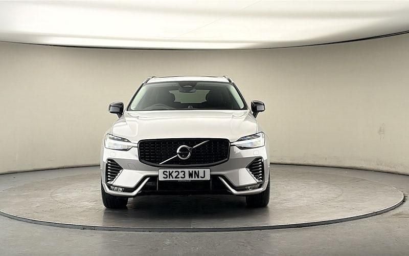 Used Volvo XC60 Ultimate 250 HP (183 kW) 2022 Silver dawn SUV