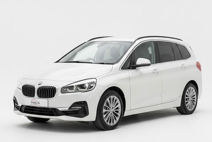 Used BMW 218 Luxury Line 2021 White Estate