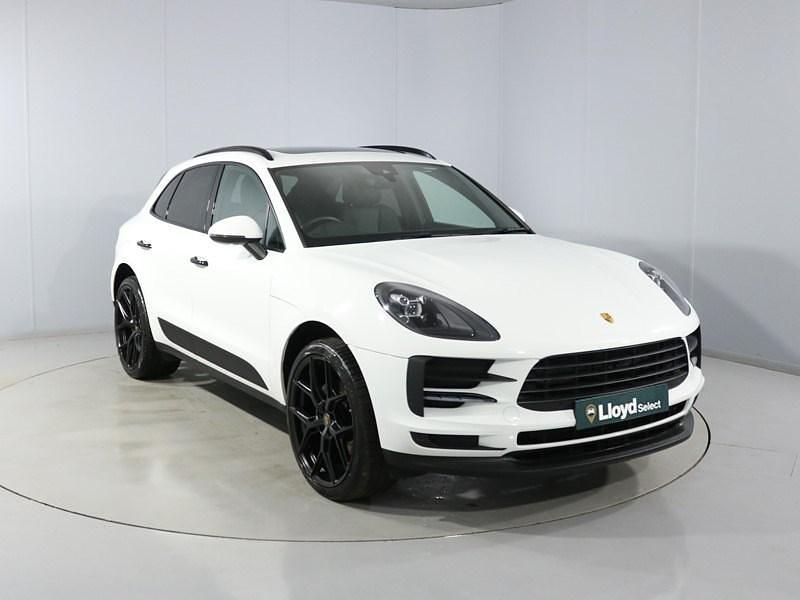 White Used 2020 Porsche Macan SUV | £38,450 (Fair price) - Image 1/4