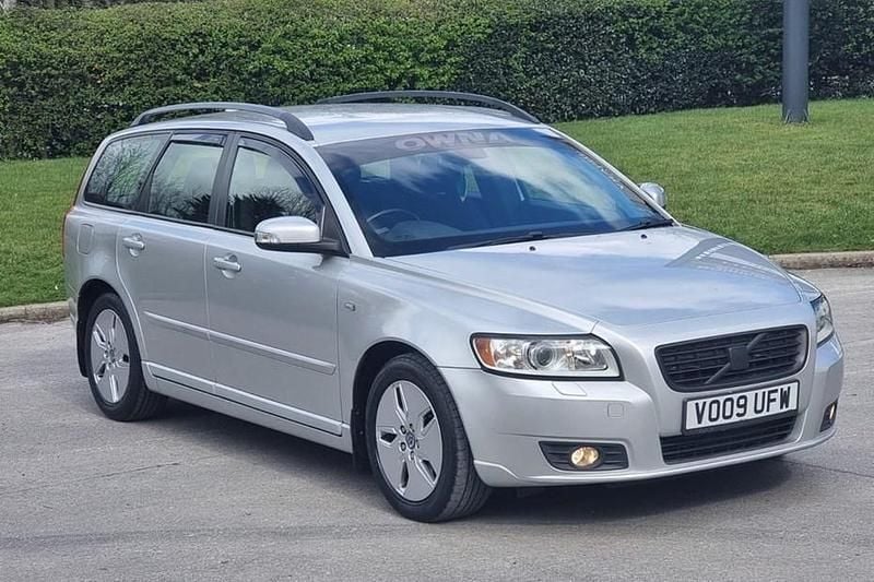 Silver Used 2009 Volvo V50 SE Estate | £3,245 (Expensive) - Image 1/1