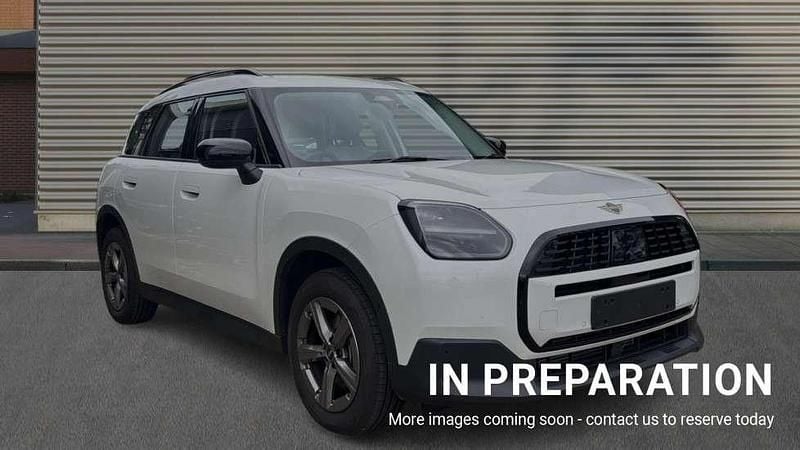 White Used 2024 Mini Countryman Classic SUV | £32,394 (A bit pricey) - Image 1/4