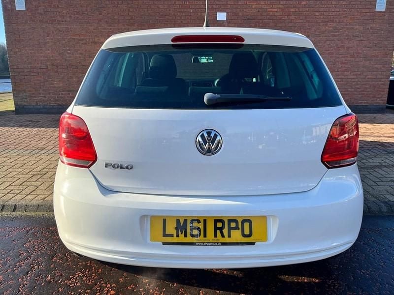 Used VW Polo Match 60 HP (44 kW) 2011 White Hatchback