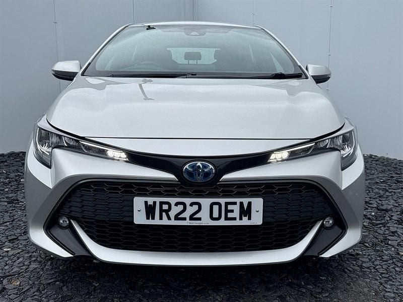 Used Toyota Corolla 122 HP (89 kW) 2022 Silver Hatchback