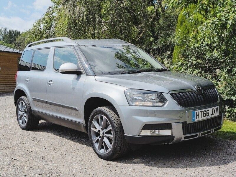 Grey Used 2017 Skoda Yeti SE Drive SUV | £8,995 (Super price) - Image 1/4