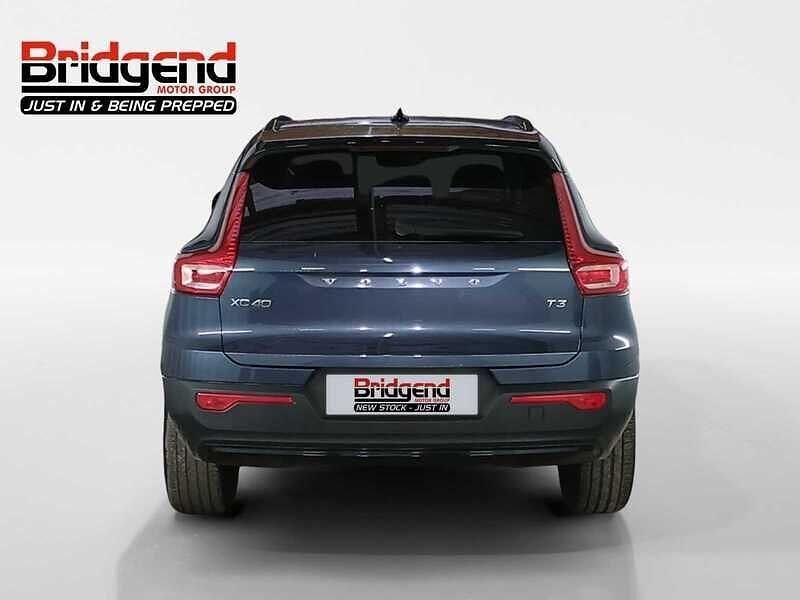 Used Volvo XC40 R-Design 2022 Blue SUV