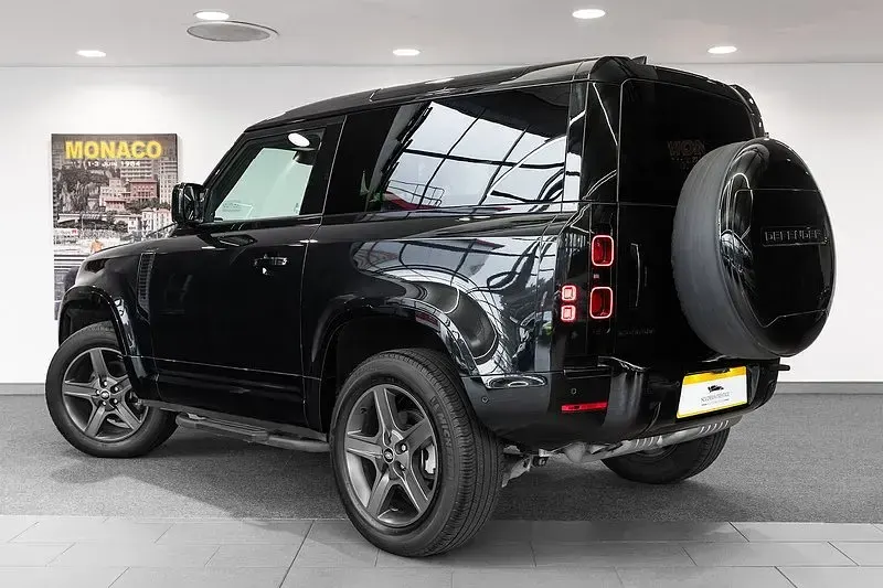 Used Land Rover Defender SE Dynamic 2022 Black SUV