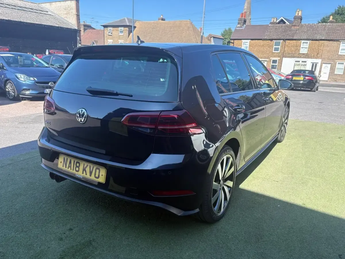 Used VW Golf VII Advance 204 HP (150 kW) 2018 Black Hatchback