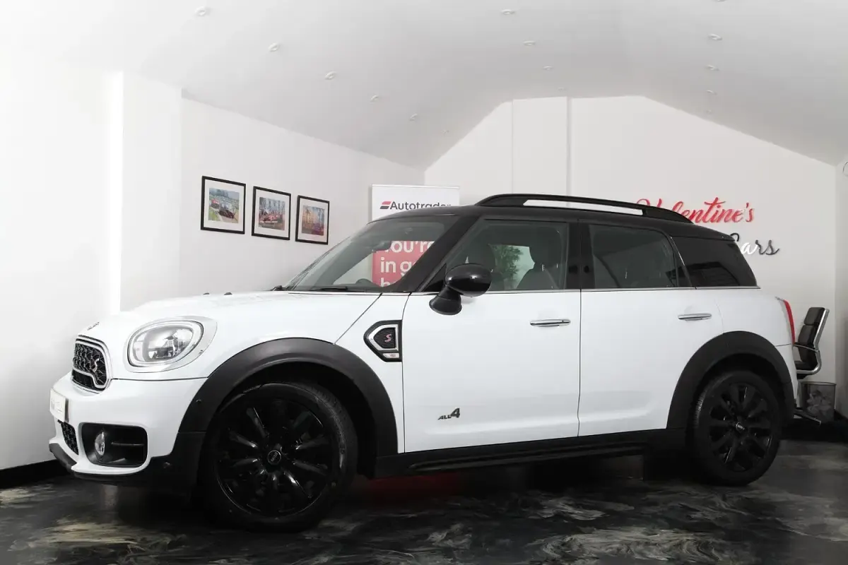 Used Mini Cooper S 2018 White Hatchback