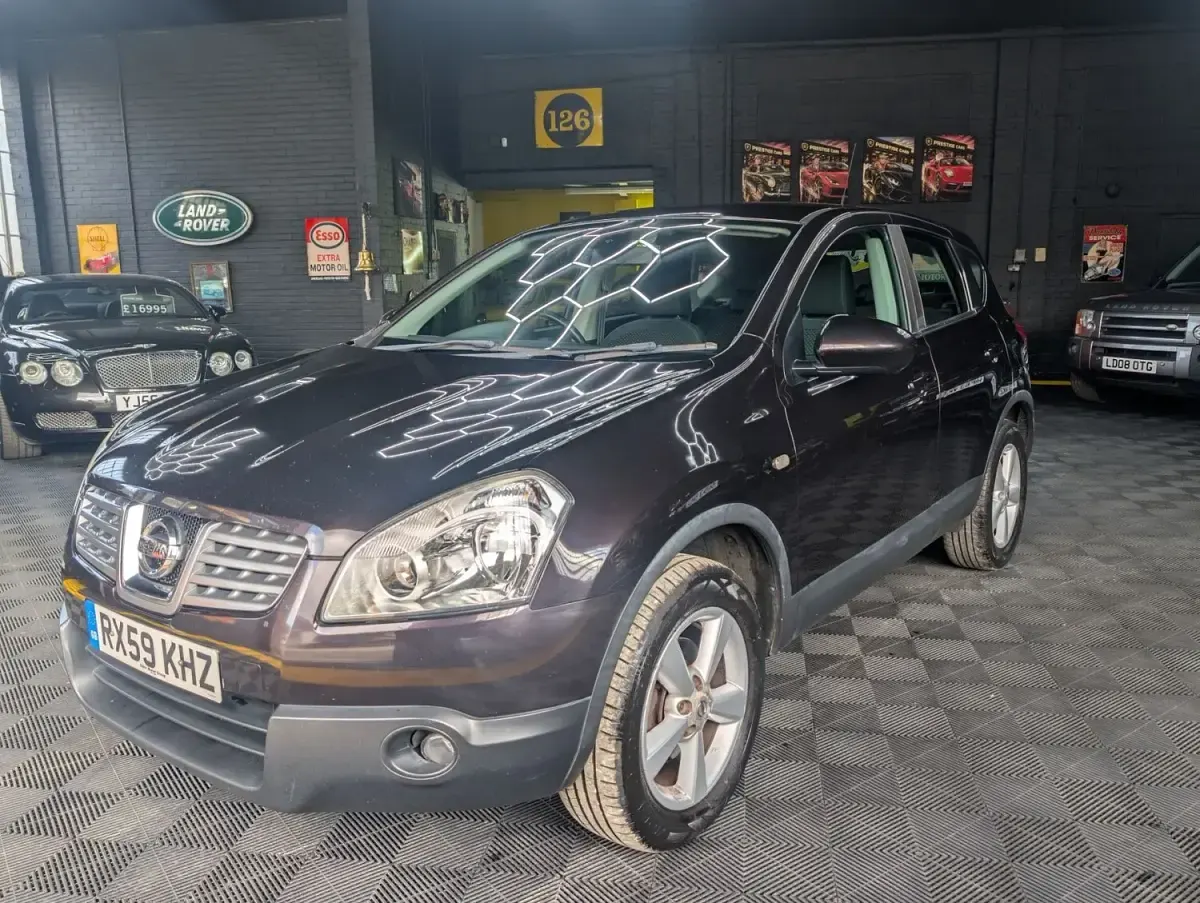 Used Nissan Qashqai Acenta 110 HP (80 kW) 2010 Black SUV