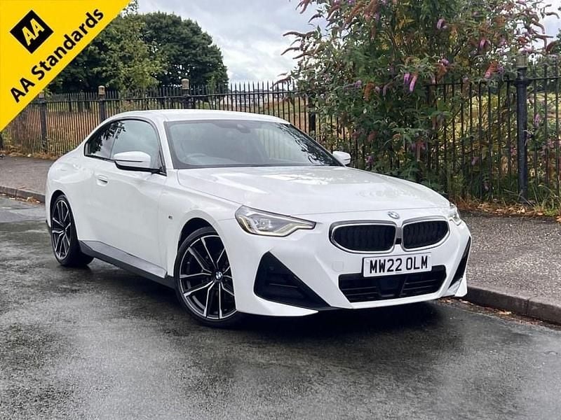 White Used 2022 BMW 220 M Sport Coupe | £24,495 (Fair price) - Image 1/4