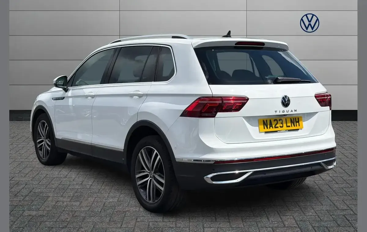 Used VW Tiguan Elegance 150 HP (110 kW) 2023 White SUV