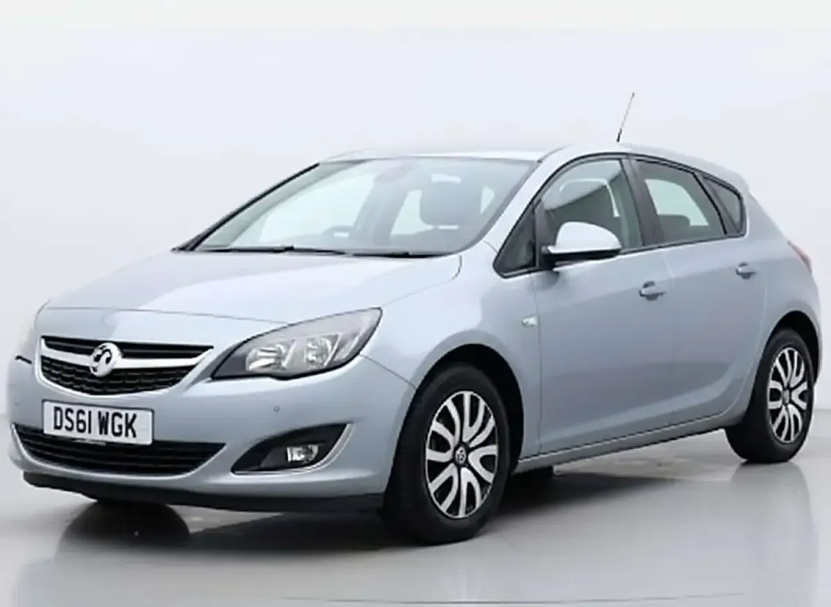 Used Vauxhall Astra 2012 Silver Hatchback
