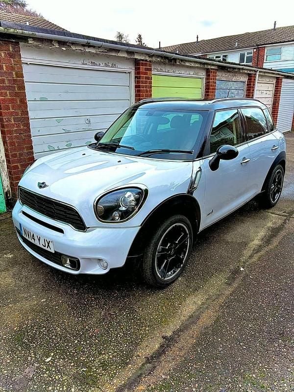 Used Mini Cooper S 2014 White Hatchback