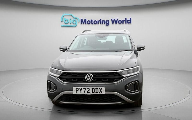 Used VW T-Roc Life 110 HP (80 kW) 2024 SUV