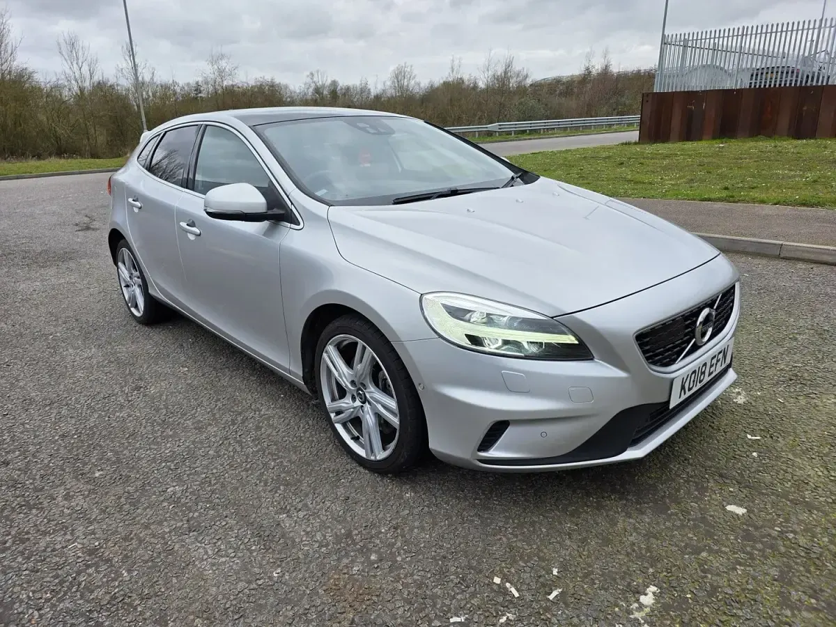 Used Volvo V40 R-Design Pro 2018 Silver Hatchback