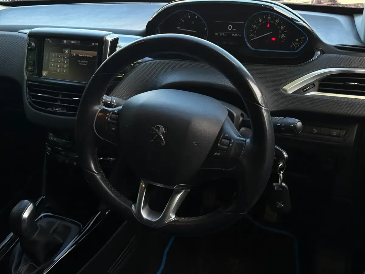 Second-hand Peugeot 2008 Allure 2016 Negru SUV