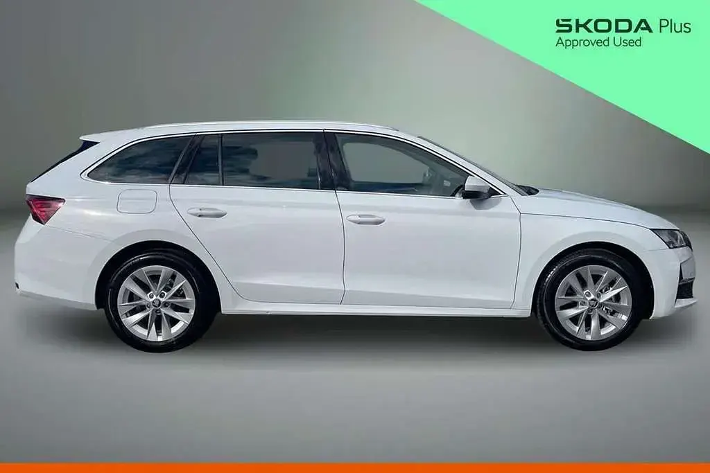 Used Skoda Octavia SE L 147 HP (108 kW) 2026 Moon white metallic Estate